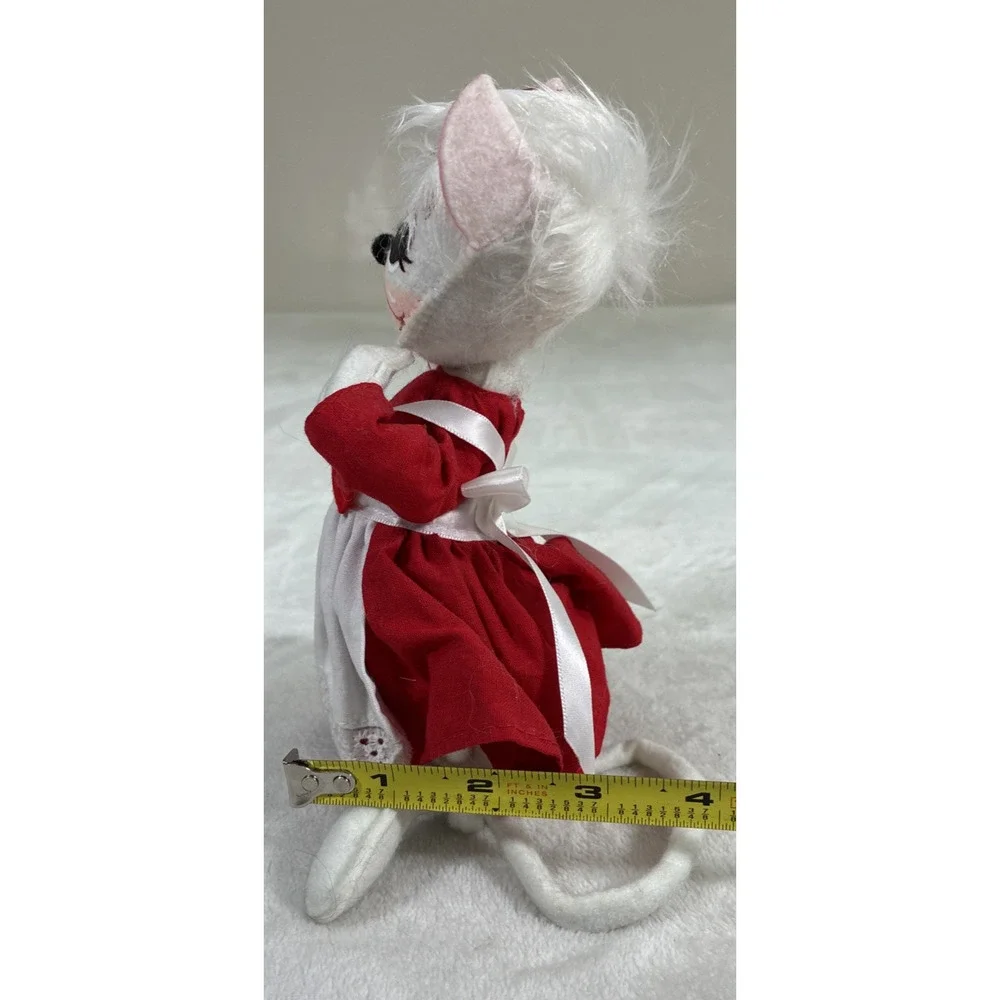 Annalee 8in Valentine Girl Mouse Item #100416 - 2016 Benefits Charity